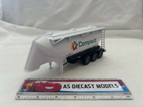 Corgi modern truck - modern, white